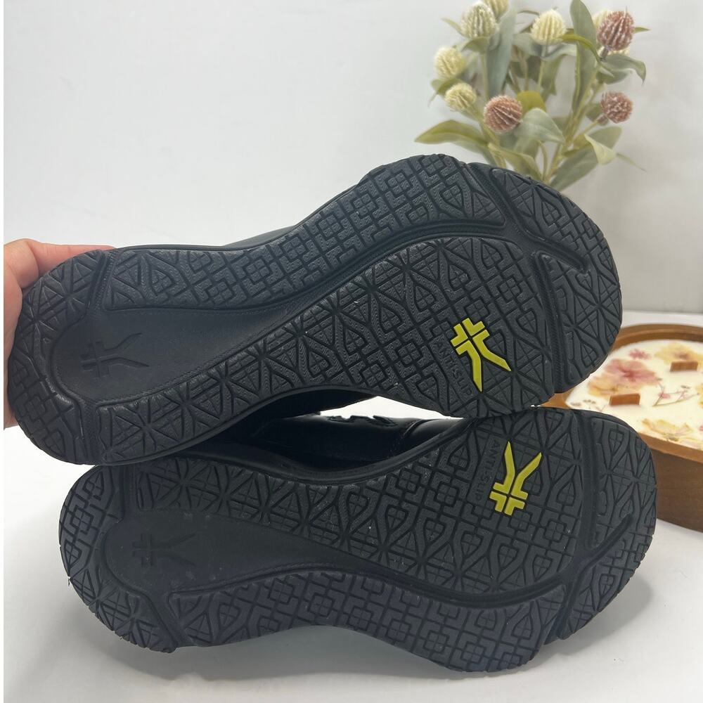 Kuru Kinetic 2 Anit-Slip Comfort Sneaker Smokestack Black Women 9 Wide - Picture 8 of 9